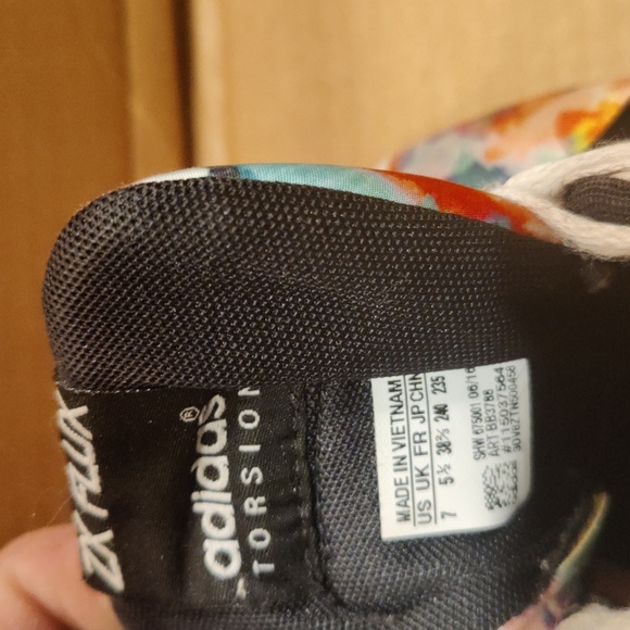 Adidas ZX flux watercolor woman's size 7 running shoes - Picture 7 of 12